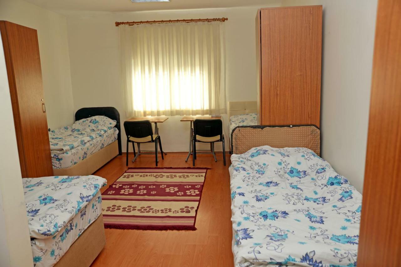 Vatan Yurt Hostel Стамбул Экстерьер фото