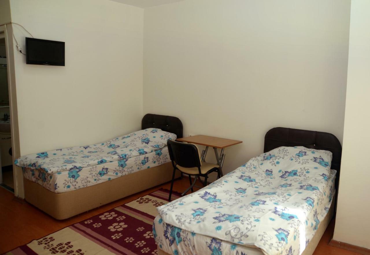 Vatan Yurt Hostel Стамбул Экстерьер фото